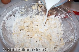 impastare la colomba