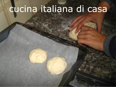 preparare i panini al latte