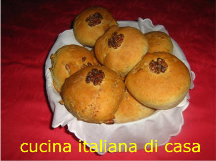 panini con le noci