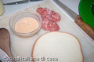 salame piccante e salsa cocktail