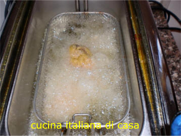 preparare il pollo fritto con la ricetta americana