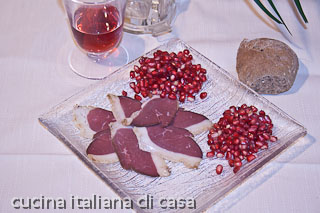 prosciutto di anitra con melograno