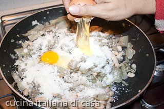 uova per la torta di coste