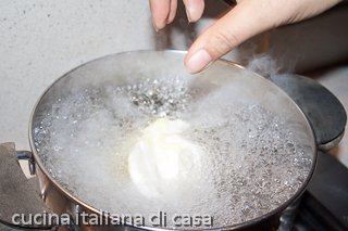 bollire acqua salata