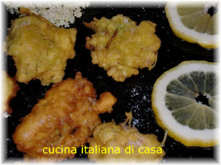 frittelle di fiori di sambuco al profumo di cedro