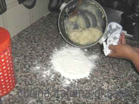 composto per gli gnocchi di farina