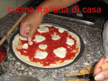 preparare la pizza