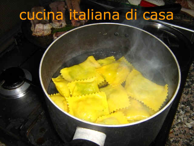 cucocere i ravioli di cozze e spinaci