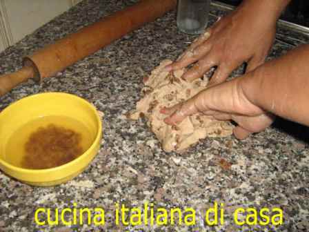 lavorare l'impasto