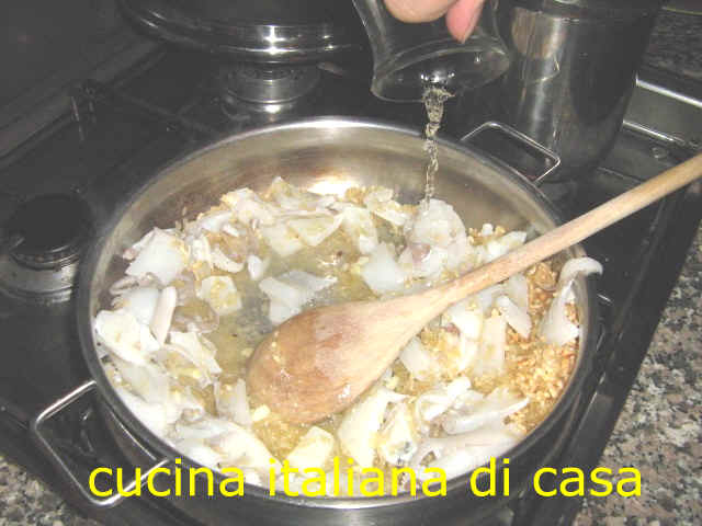 cucinare il risotto con le seppie