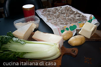 ingredienti pizzoccheri con le bietole