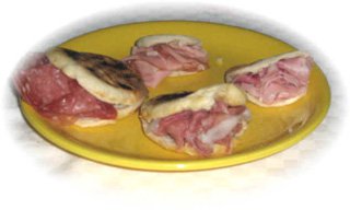 tigelle coi salumi