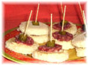 Tramezzini al burro di noci e salame