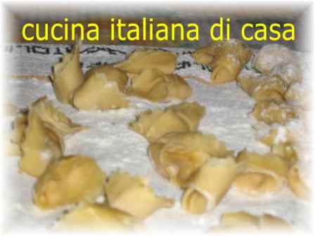 Cappelletti all’uso di romagna con carne di maiale