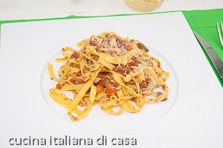 tagliatelle alla bolognese