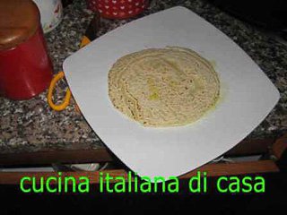 preparare i testaroli con funghi porcini freschi