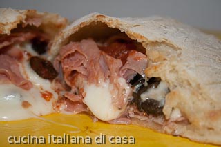 calzone al prosciutto