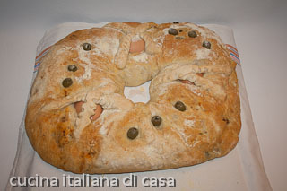 pane condito di Pasqua