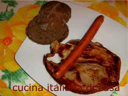 pane di segale con grigliata di maiale