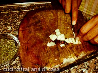 patate arrosto: aglio