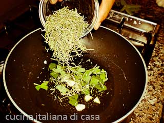 odori per le patate arrosto