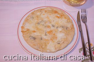 pizza ai quattro formaggi