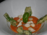 Bocconcini di spigola con gazpacho e foglie di basilico in tempura
