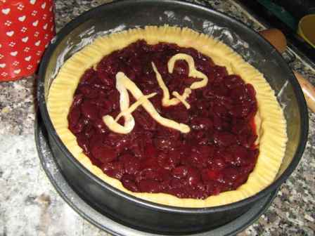 crostata di marmellata di ciliegie