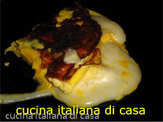 frittata di patate e chevre: il formaggio fuso