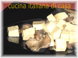 spezzatino di tofu con funghi